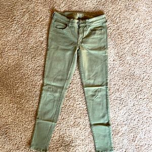 AE Green Skinny Jegging; sz 6
